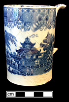 Pearlware printed underglaze tankard/mug in Chinese motif. 18BC38